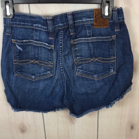 🔴 Lucky Brand High Rise Denim Cutoff Shorts | Size 25 | Distressed Hem - Picture 5 of 5